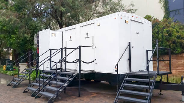  Portable restroom renta